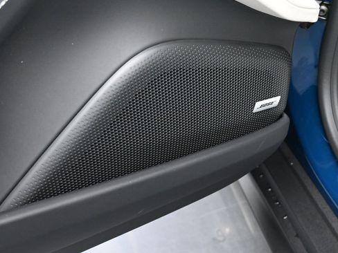 Certified 2025 Porsche Panamera image 16