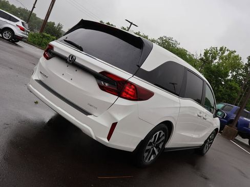 Certified 2026 Honda Odyssey EX-L image 7