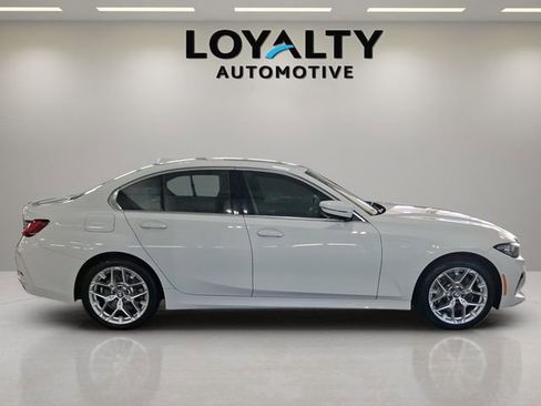 Used 2025 BMW 330i xDrive Sedan AWD/4WD image 6