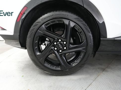Used 2024 Chevrolet Equinox EV RS FWD image 22