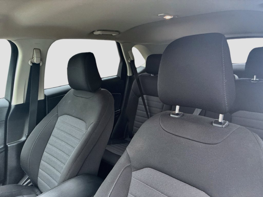 Used 2024 Ford Edge SE w/ Black Appearance Package AWD/4WD image 19