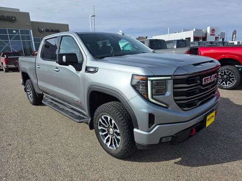 Used 2023 GMC Sierra 1500 AT4 w/ Technology Package image 5