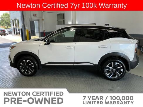 Used 2025 Nissan Kicks SR FWD image 3
