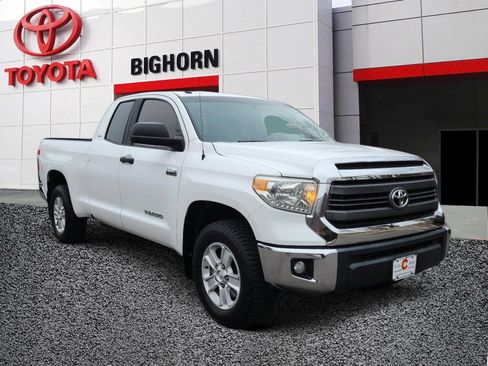 Used 2014 Toyota Tundra SR5 image 2