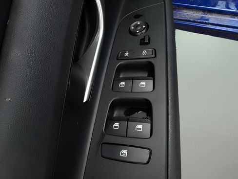 Certified 2024 Hyundai Elantra Limited FWD image 13