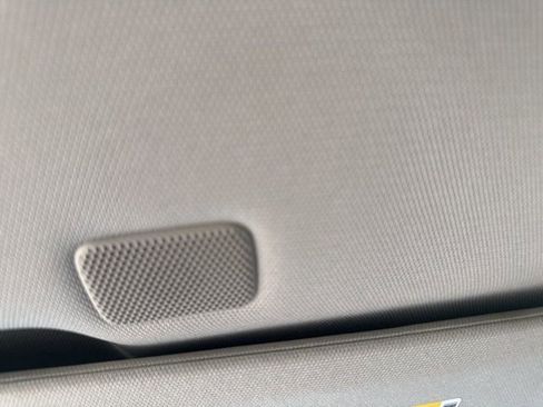 Used 2021 GMC Canyon Denali image 26