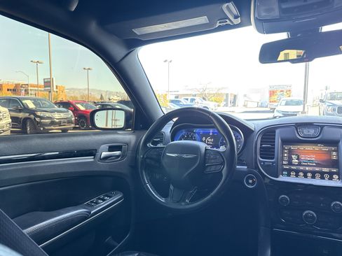 Used 2021 Chrysler 300 S image 19