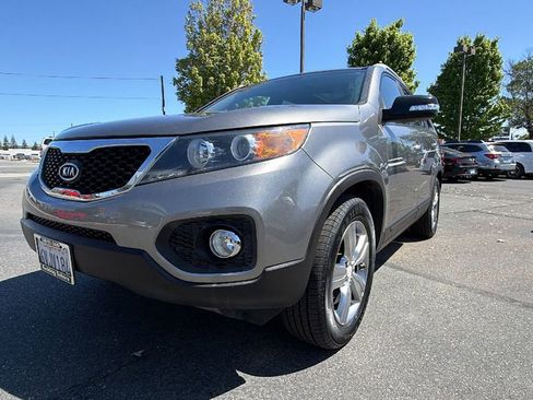Used 2013 Kia Sorento EX w/ EX V6 Premium Pkg FWD image 9