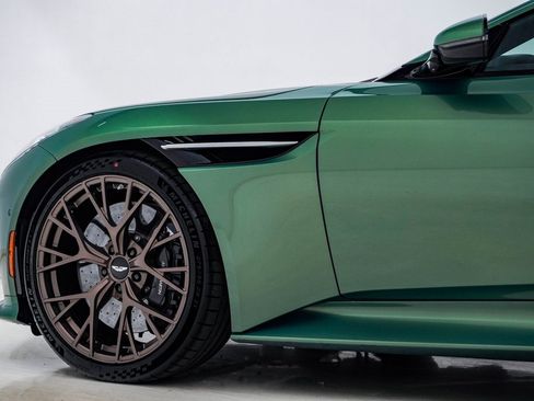 Used 2024 Aston Martin DB12 Coupe image 13