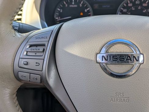 Used 2014 Nissan Altima 2.5 SV FWD image 24