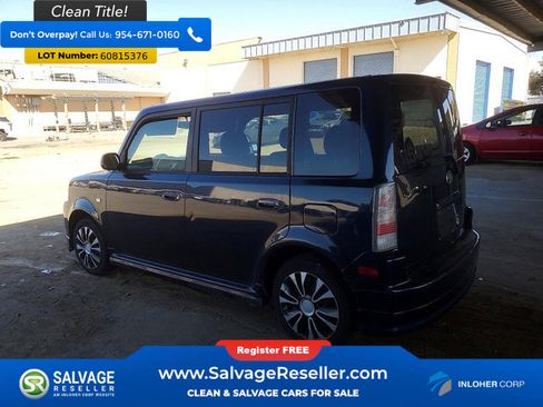 Used 2006 Scion xB FWD image 3