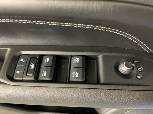Used 2022 Jeep Compass Latitude AWD/4WD image 29