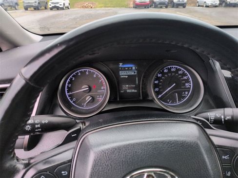 Used 2023 Toyota Camry SE image 17