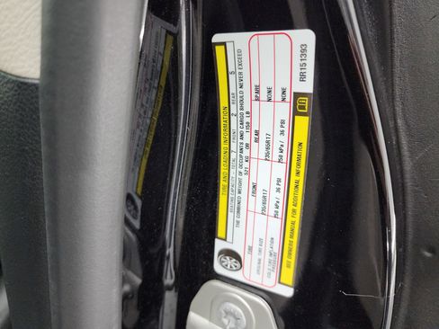 Used 2024 Chrysler Pacifica Touring-L image 61