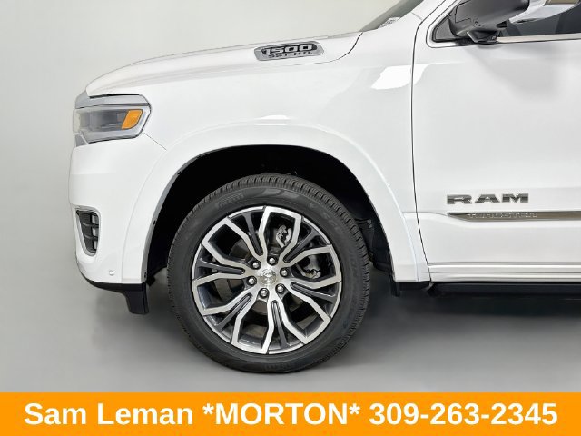 Used 2025 RAM 1500 Tungsten w/ Trailer Tow Group AWD/4WD image 32