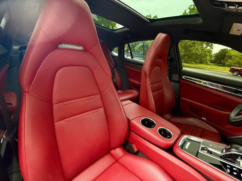 Used 2022 Porsche Panamera GTS w/ Premium Package AWD/4WD image 40