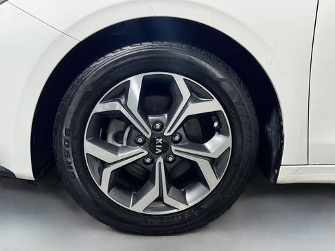 Used 2020 Kia Forte LXS image 14