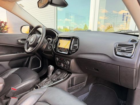 Used 2018 Jeep Compass Limited w/ Navigation Group AWD/4WD image 21