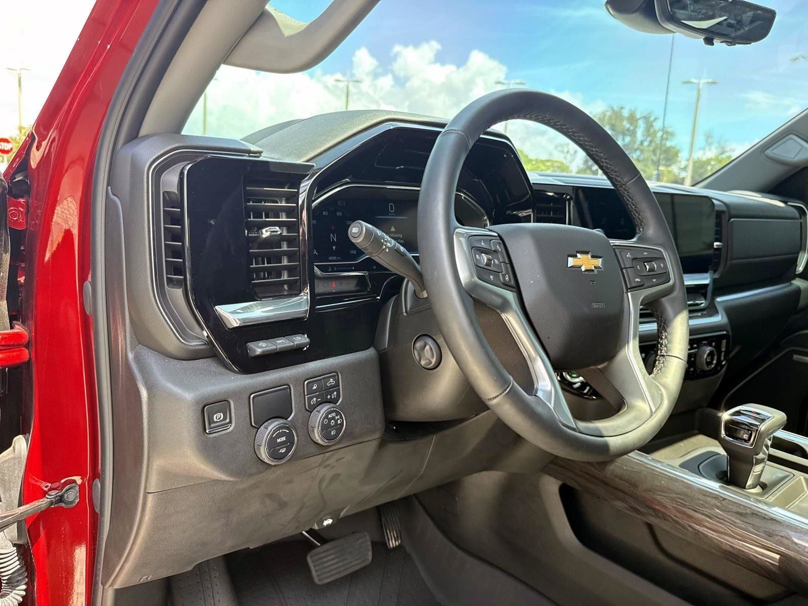 Used 2025 Chevrolet Silverado 1500 LTZ w/ LTZ Premium Package RWD image 22