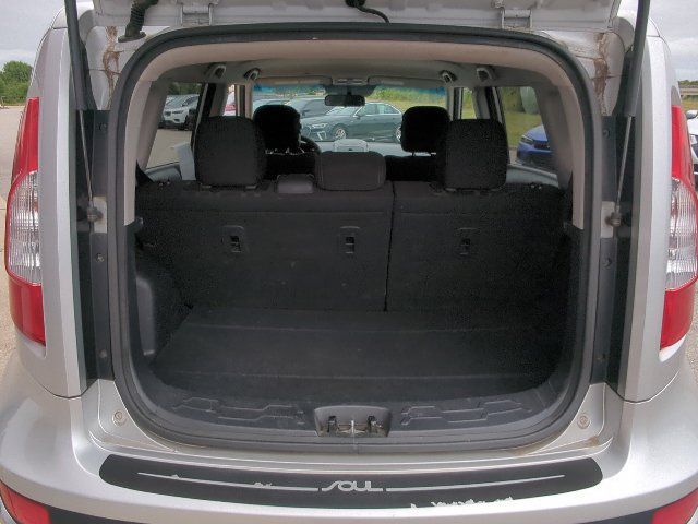 Used 2012 Kia Soul + FWD image 30