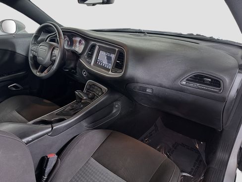 Used 2022 Dodge Challenger GT image 28
