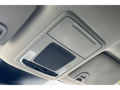 Used 2025 Honda Pilot EX-L image 25