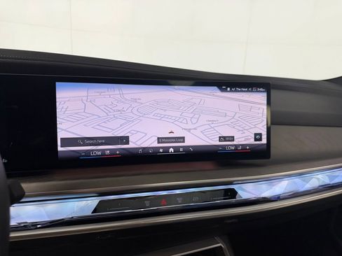 Used 2023 BMW 740i w/ Executive Package RWD image 20
