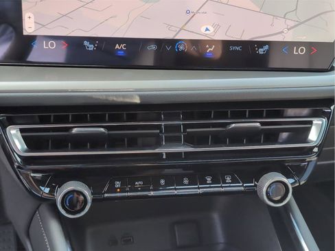 New 2026 Chevrolet Traverse LT w/ Driver Confidence Package image 13