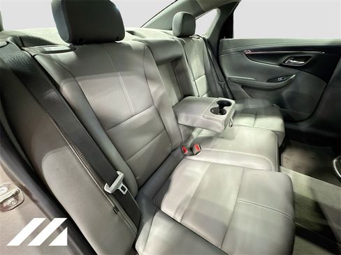 Used 2019 Chevrolet Impala LT image 27