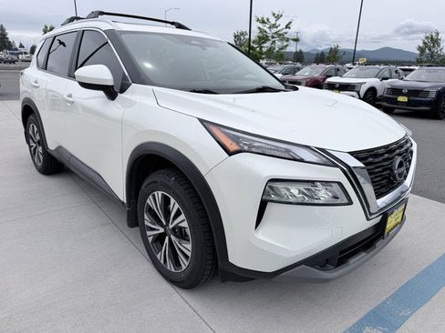 Certified 2023 Nissan Rogue SV w/ SV Premium B Package AWD/4WD image 3