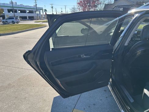 Used 2015 Audi A8 L 3.0T w/ Premium Package image 39