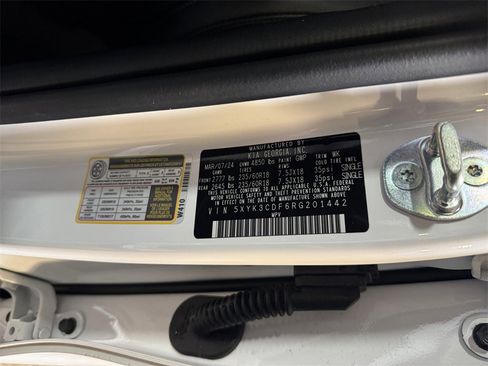 Certified 2024 Kia Sportage EX image 31