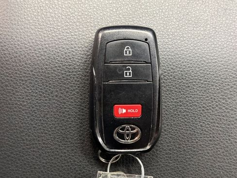 Used 2024 Toyota Tacoma TRD Sport RWD image 30