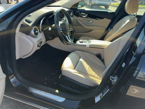 Used 2019 Mercedes-Benz C 300 Sedan image 4