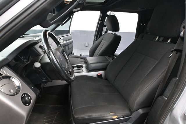 Used 2017 Ford Expedition XLT AWD/4WD image 17