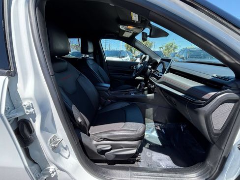 Used 2025 Jeep Compass Trailhawk AWD/4WD image 25