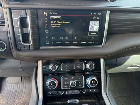 Used 2024 GMC Yukon Denali RWD image 11