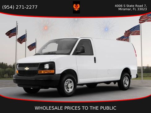 Used 2015 Chevrolet Express 2500 RWD image 1