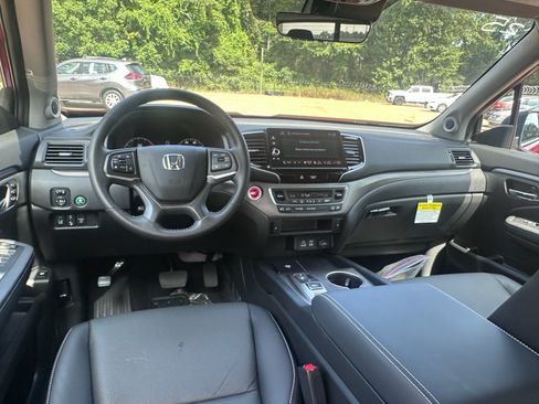Used 2025 Honda Ridgeline RTL image 10