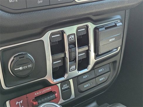 New 2025 Jeep Wrangler Unlimited Sport image 30