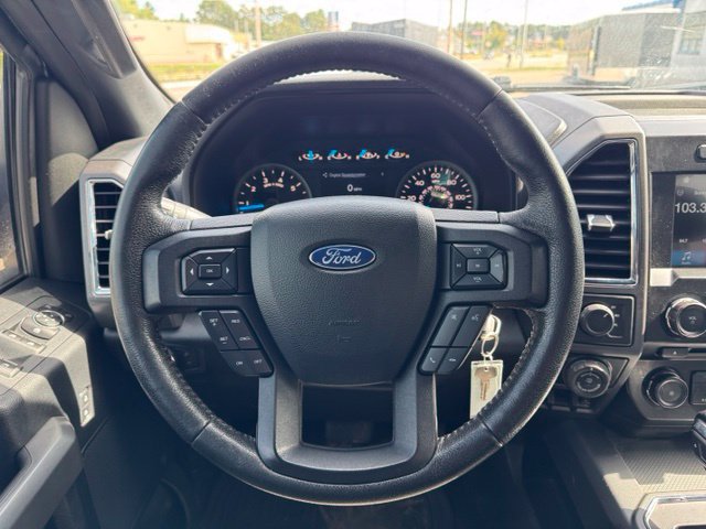 Used 2016 Ford F150 XLT w/ Equipment Group 302A Luxury AWD/4WD image 18