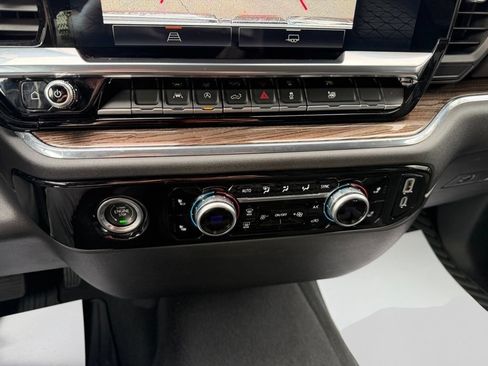 Used 2024 GMC Sierra 1500 Elevation AWD/4WD image 25