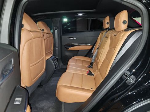 Used 2020 Cadillac XT4 Premium Luxury image 16