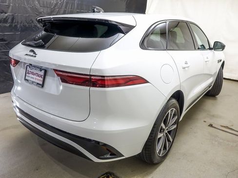 Used 2025 Jaguar F-PACE R-Dynamic S image 7