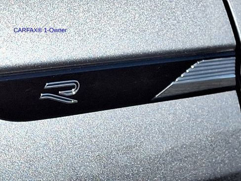 Used 2024 Volkswagen Tiguan SE R-Line image 33