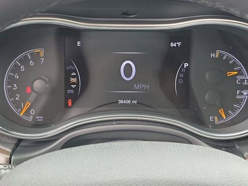 Used 2017 Jeep Grand Cherokee Limited image 33