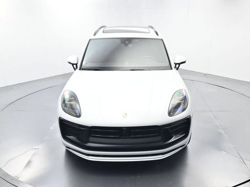 Certified 2025 Porsche Macan GTS AWD/4WD image 43