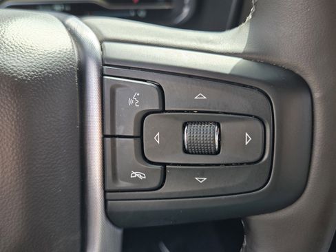 Used 2024 GMC Yukon XL SLT w/ SLT Luxury Package image 28