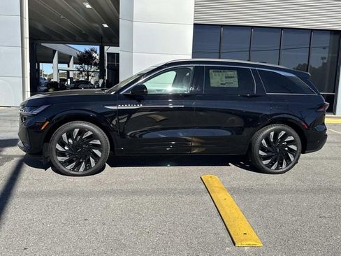 New 2026 Lincoln Nautilus Black Label w/ Jet Appearance Package AWD/4WD image 6