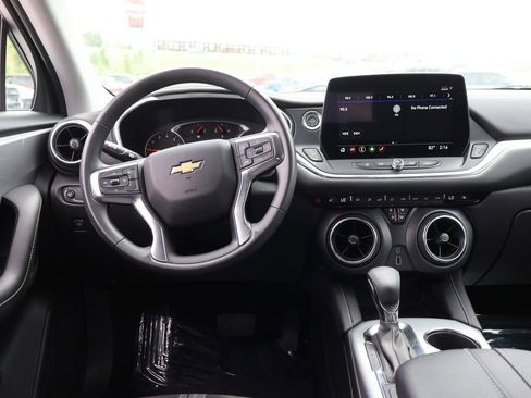 Used 2025 Chevrolet Blazer LT image 18